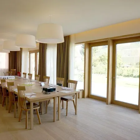 Weinkulturgut Longen-schloeder *