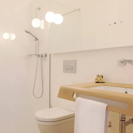 Weinkulturgut Longen-schloeder Hotel Longuich