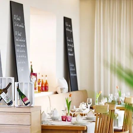 Weinkulturgut Longen-schloeder Hotel Longuich