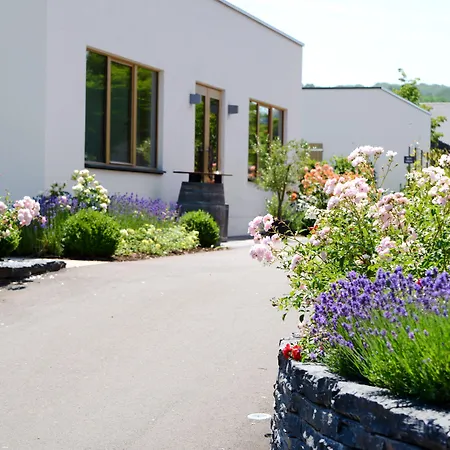 Weinkulturgut Longen-schloeder Longuich