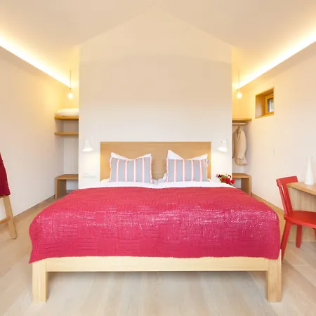 Weinkulturgut Longen-schloeder Отель *