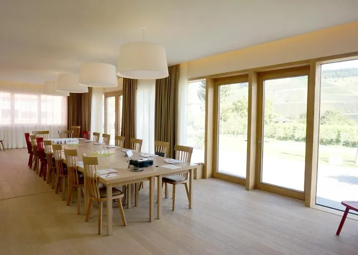 Weinkulturgut Longen-schloeder *