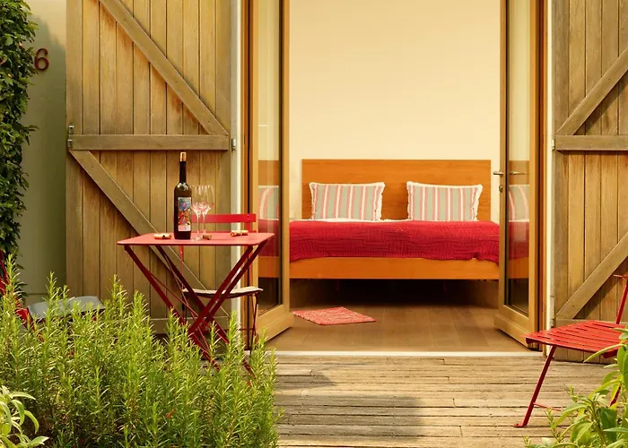 Weinkulturgut Longen-schloeder Hotel *